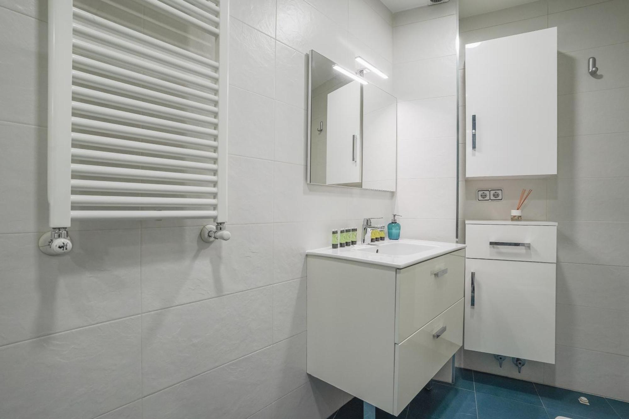 Cozy Apartment-1bedroom 1bathroom-salamanca Apartment *